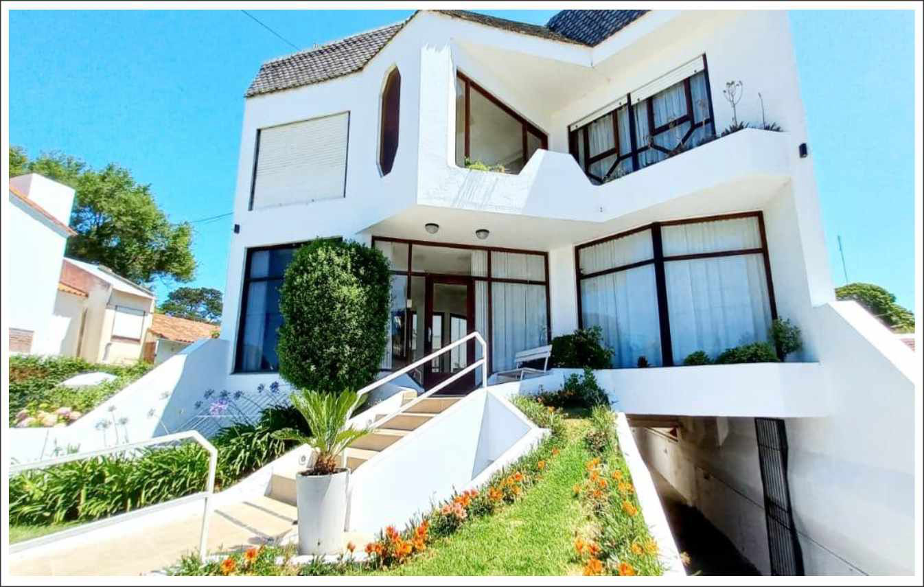 Hotel Domani, con cocheras